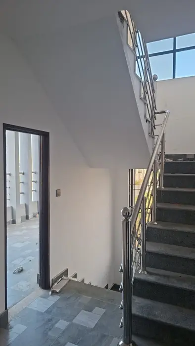 10 Marla house available for rent g block