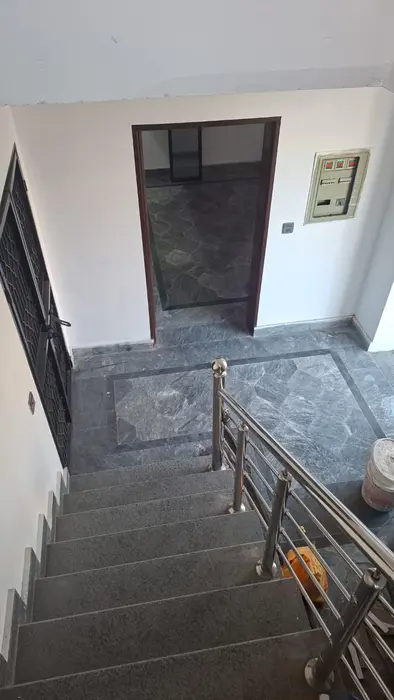 10 Marla house available for rent g block