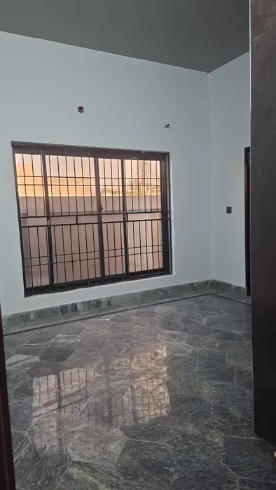 10 Marla house available for rent g block